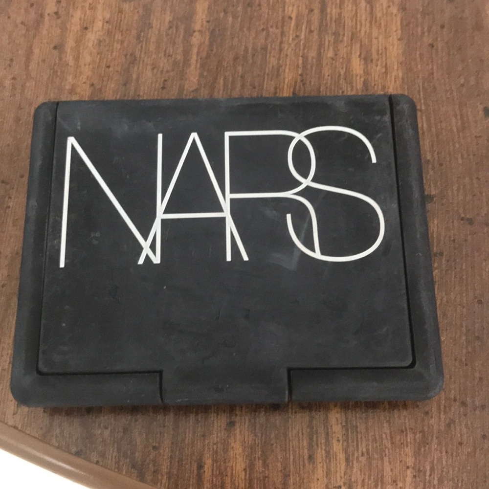 Nars blush in amour